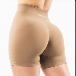 Alphalete amplify shorts